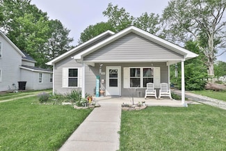 320 S Wright St, Blanchester, OH 45107