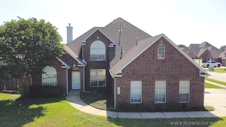 703 N Butternut Ct, Broken Arrow, OK 74012