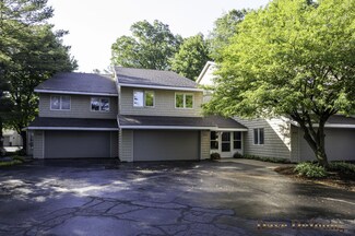 1750 Bay Ct, Holland, MI 49424
