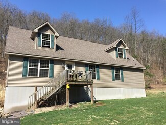 19934 Sunny Side Ln, Three Springs, PA 17264