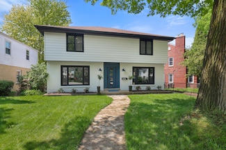 4279 N Olsen Ave, Milwaukee, WI 53211