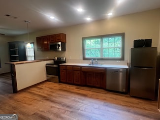 724 Brockton Rd, Jefferson, GA 30549