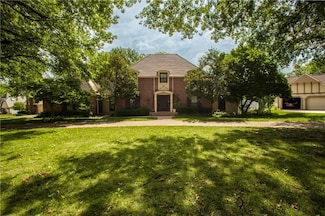 8321 W 102nd St, Overland Park, KS 66212