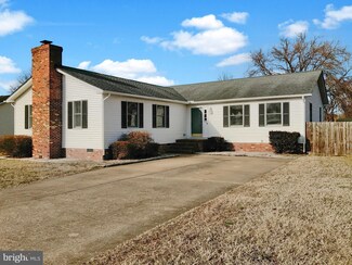4520 Susanne Dr, Fredericksburg, VA 22408
