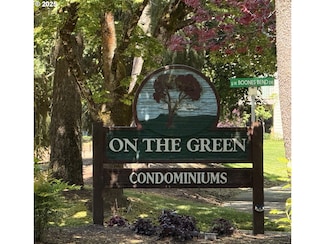 11640 SW Boones Bend Dr, Beaverton, OR 97008