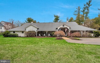 69 Menlough Dr, Warrenton, VA 20186