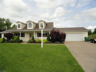 1245 Tope Rd, New Cumberland, WV 26047