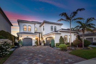 9831 Vitrail Ln, Delray Beach, FL 33446