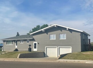 533 21st Ave NE, Great Falls, MT 59404