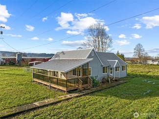 252 Washington 409, Cathlamet, WA 98612