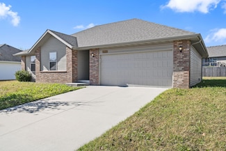 1115 S Tanner Dr, Springfield, MO 65802