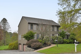 32 Bridges Ln, North Andover, MA 01845