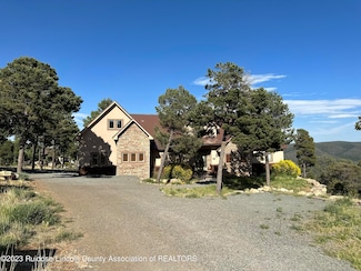 111 Avalon Ct, Ruidoso, NM 88345