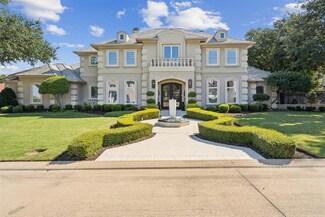 5785 Forest Highlands Dr, Fort Worth, TX 76132