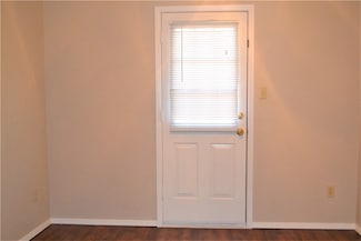 1247 Dallas Dr, Denton, TX 76205