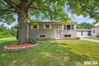 1506 E 33rd St, Davenport, IA 52807