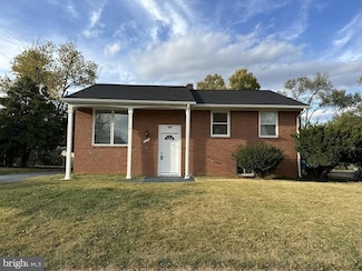 7014 Gaymount Rd, Windsor Mill, MD 21244