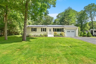 869 Long Cove Rd, Gales Ferry, CT 06335