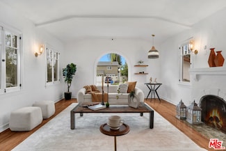 10615 Esther Ave, Los Angeles, CA 90064