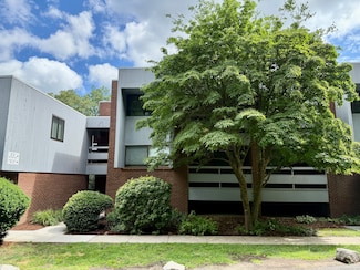 92 Wilton Crest Rd, Wilton, CT 06897