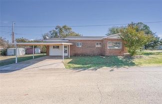 200 E Green St, Meeker, OK 74855