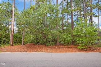 1169 Landau Rd, Fayetteville, NC 28311