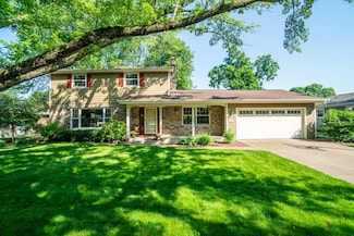 1320 Bradley Ave, Eau Claire, WI 54701