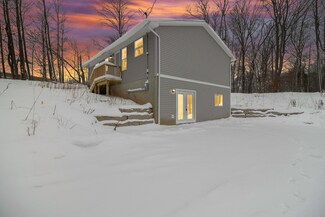 5463 W Snead Dr, Ludington, MI 49431