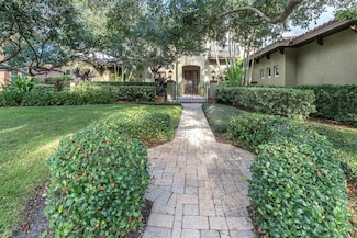 10221 Golden Eagle Dr, Largo, FL 33778