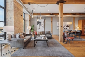 150 Portland Ave Unit 202, Minneapolis, MN 55401