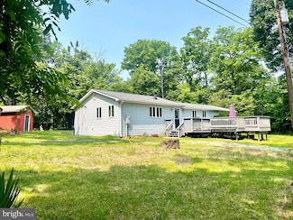 33 River View Dr, Harpers Ferry, WV 25425
