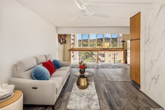 2609 Ala Wai Blvd Unit 1004, Honolulu, HI 96815