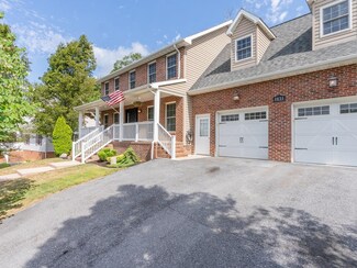 1831 Manor Dr, Harrisonburg, VA 22801