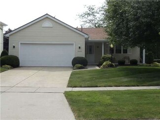 5403 Riviera Dr, Toledo, OH 43611