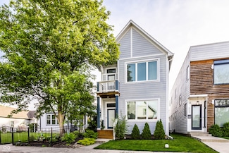 952 Elm St, Indianapolis, IN 46203