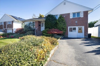 202 Vincent Dr, East Meadow, NY 11554