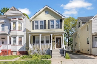 21 Wheeler St Unit 2, Montclair, NJ 07042