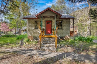 1300 Salmon Dr, Riggins, ID 83549