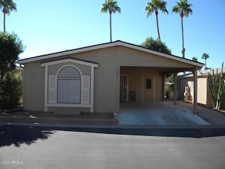 1967 E Torrey Pines Ln, Chandler, AZ 85249