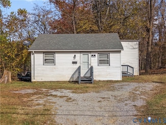 504 Longwood Ave, Farmville, VA 23901