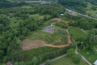 11 Hill St, Booneville, KY 41314