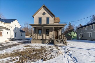 620 Mundy St, Watertown, NY 13601