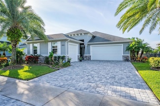 3020 King Palm Dr, New Smyrna Beach, FL 32168