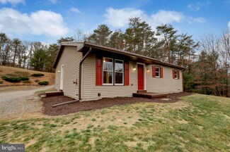 1640 Molasses Rd, Liverpool, PA 17045
