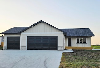 732 5th St SE, Lake Preston, SD 57249