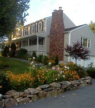 2 Montclair Ave, Andover, MA 01810