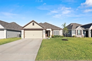 1310 Kingsgate Dr, Bryan, TX 77807