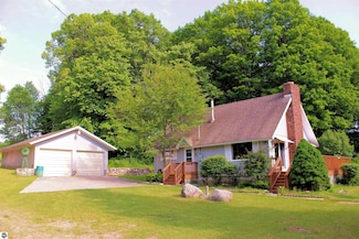 7203 Valley Rd, Honor, MI 49640