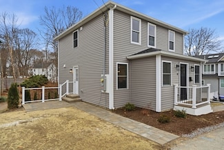 17 Prospect St, Maynard, MA 01754