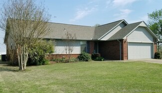 18610 Sleepy Hollow, Catoosa, OK 74015